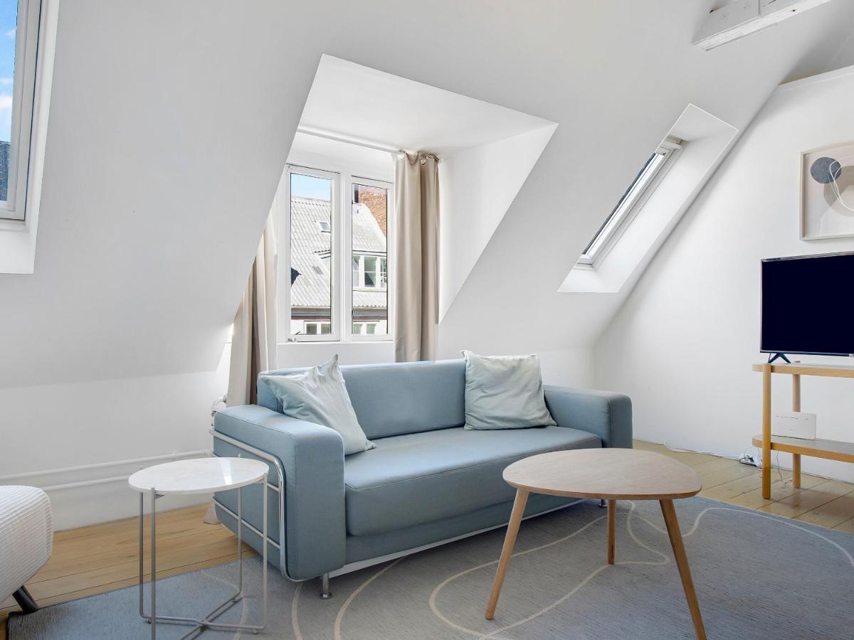 Sanders Main - Endearing Two-Bedroom Duplex Apartment With A Balcony Next To Magical Nyhavn Copenhagen Exterior photo